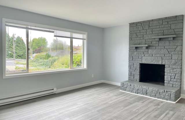 Photo of 2 Bedroom 2 Bathroom Ballard Duplex!