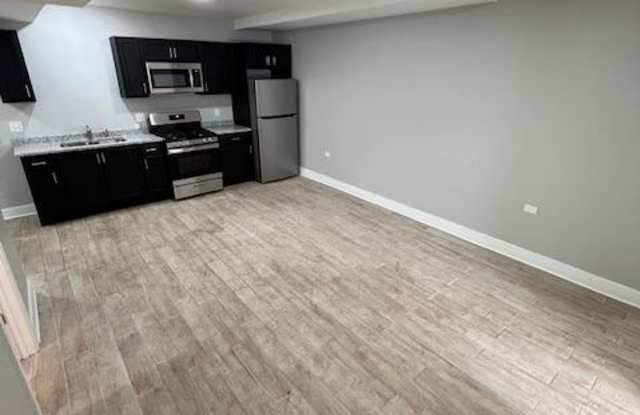 1106 W 77th St g