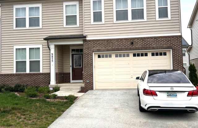 9875 SELKIE Lane