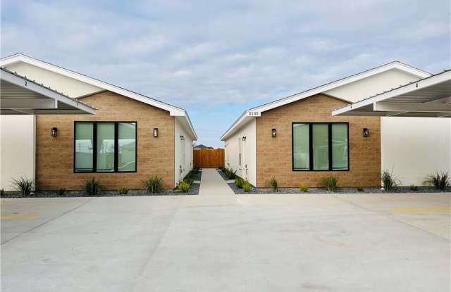 Photo of 2105 E Viviana Street