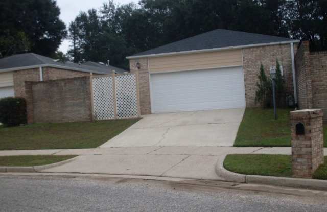 105 Woodrufff Ct - 105 Woodruff Court, Mobile, AL 36608