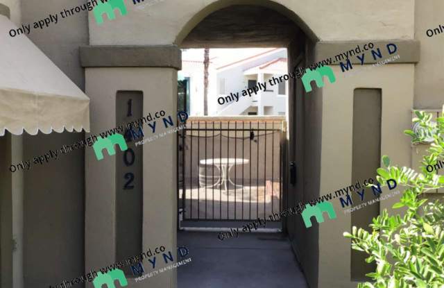 1402 W La Jolla Dr
