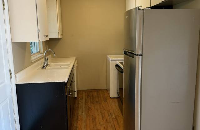 2517 South 51st Terrace