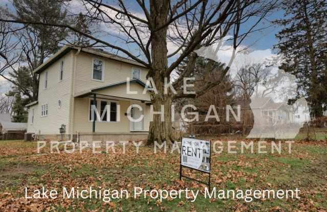1258 Edith Ave NE