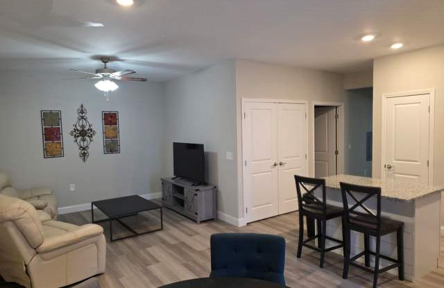 2 Bed 2 Bath