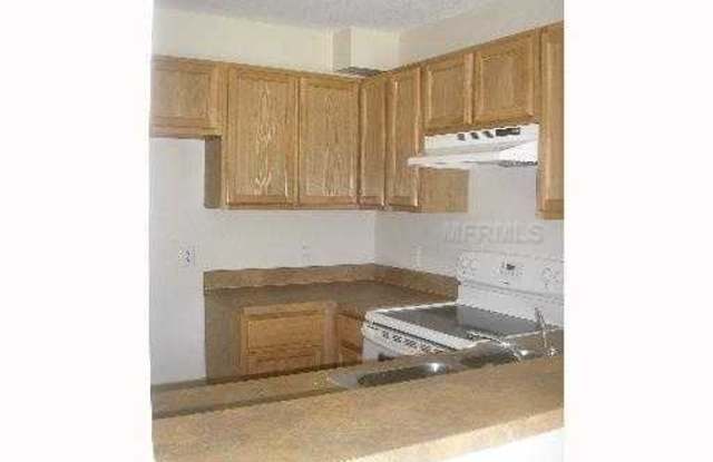 Cozy 3 Bedroom 2 Bath (2 Story) Townhome - BVL