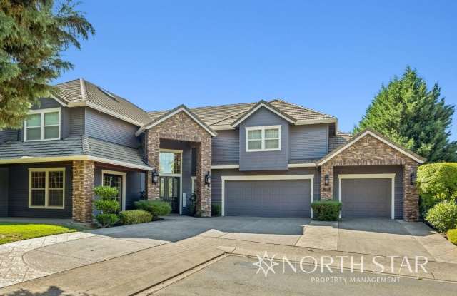 Stunning Bull Mountain Estate