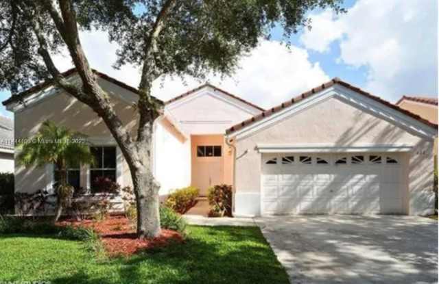 622 Carrington Ln - 622 Carrington Lane, Weston, FL 33326