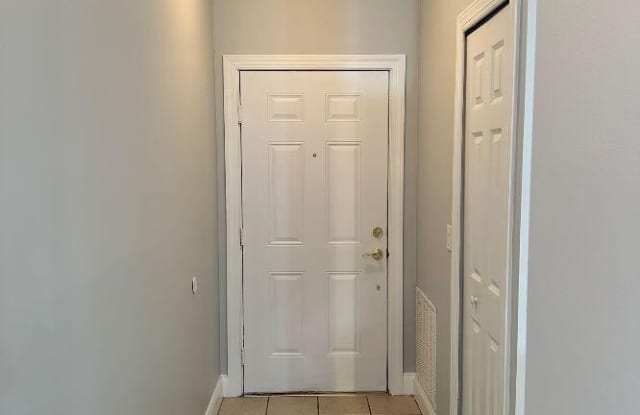 155 LEGENDARY Drive unit: 207