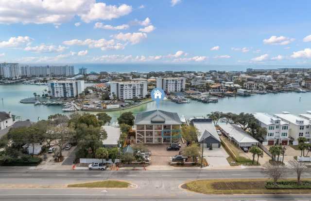 724 Harbor Boulevard