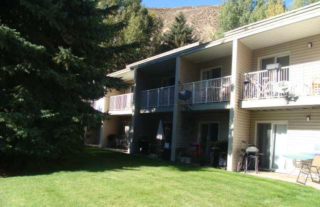 414 West Beaver Creek Boulevard