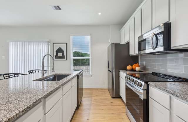 Canvas on Founders Hill