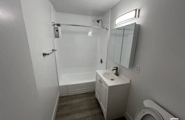 14719 Chadron Ave unit: 14