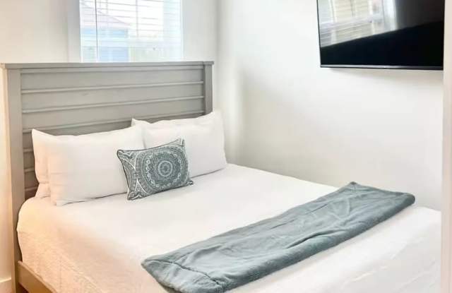 2232 Saint Ann Street - 1