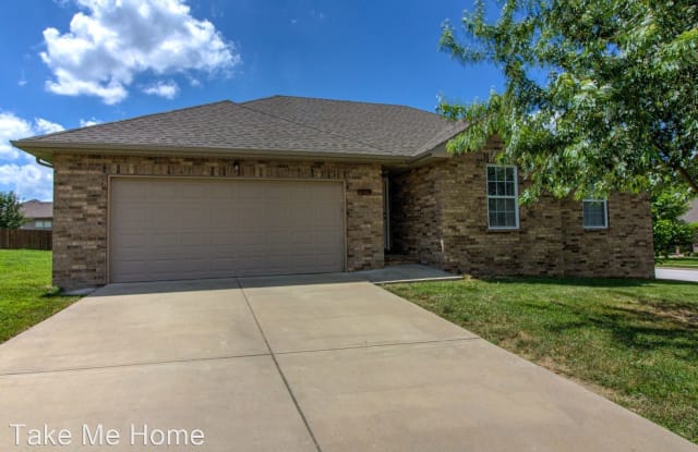 1663 N Pigeon - 1663 North Pigeon Road, Nixa, MO 65714