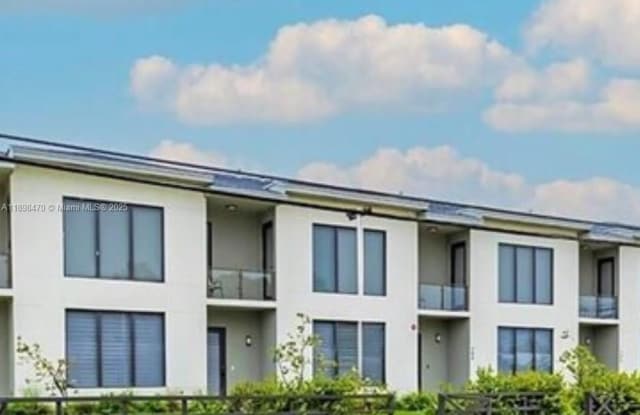 Photo of 488 NW 40th Ct