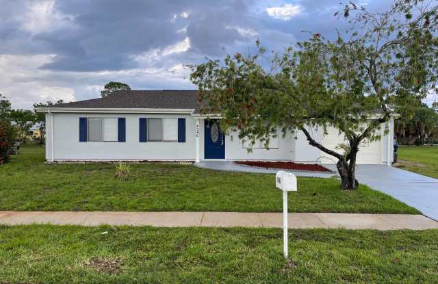 Annual Unfurnished Renovated Single-family Home near Mckibben Park!