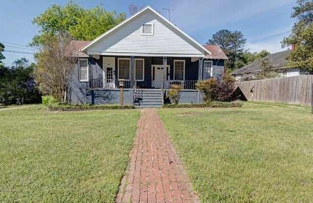 917 Oakview Avenue unit: B