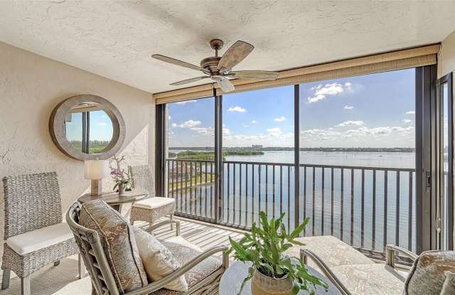 Photo of 8911 MIDNIGHT PASS ROAD