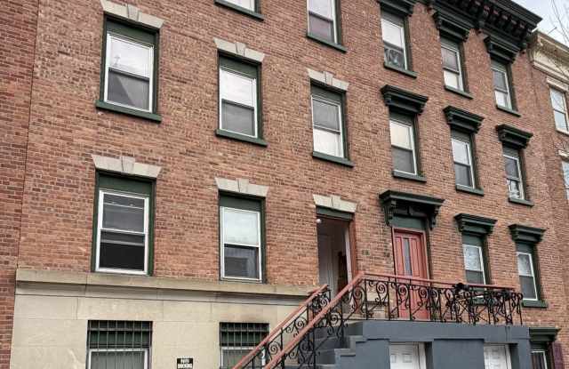 58 S Swan Street unit: 1