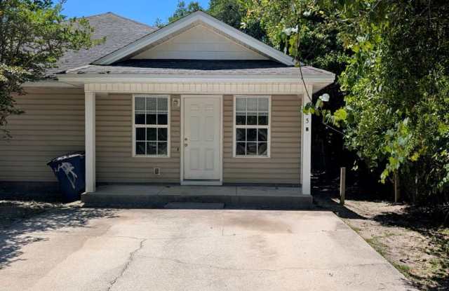 725 Sherman Ave Unit B