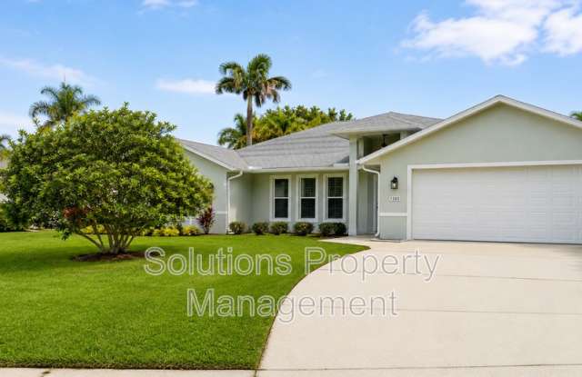 1305 Ambra Dr