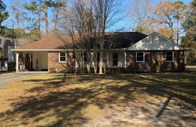 Photo of 3 Bedroom/2 Bathroom - Close to SJAFB, Shopping, Restaurants!