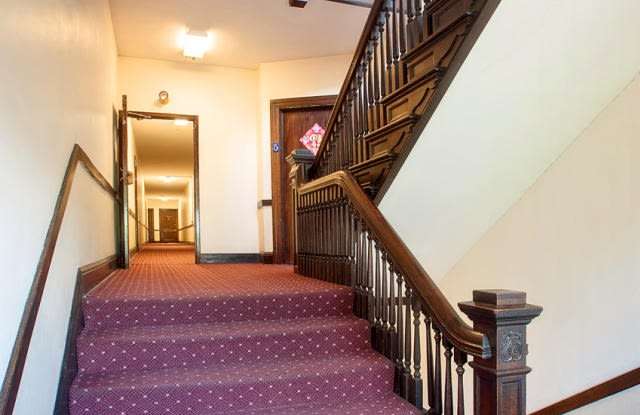 5614 Walnut St Unit D21