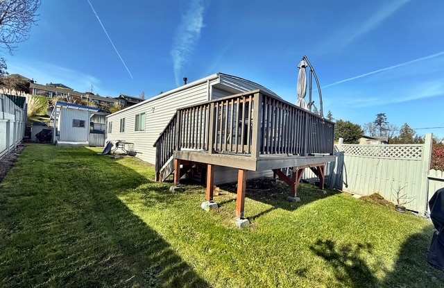 2466 3rd Avenue East