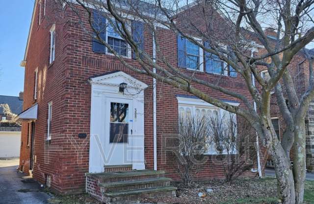 3882 Faversham Rd