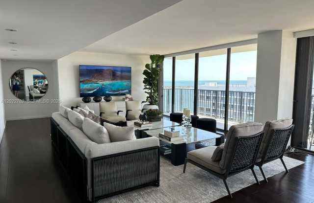 1450 Brickell Bay Dr