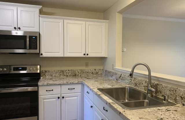 Photo of 2400 Eilers Ln Apt 1501