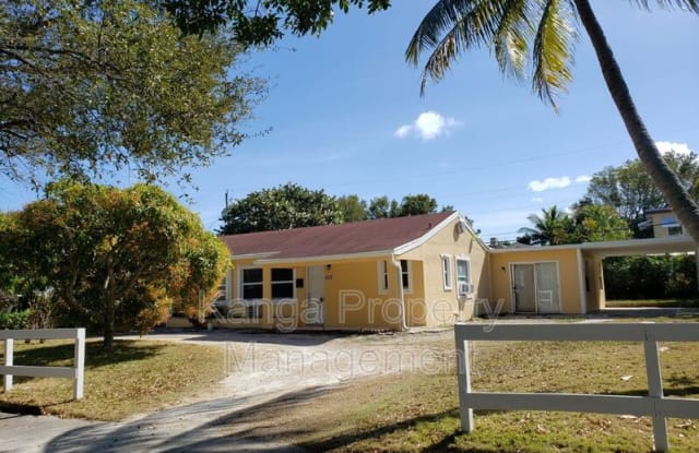 522 52nd St - 522 52nd Street, West Palm Beach, FL 33407