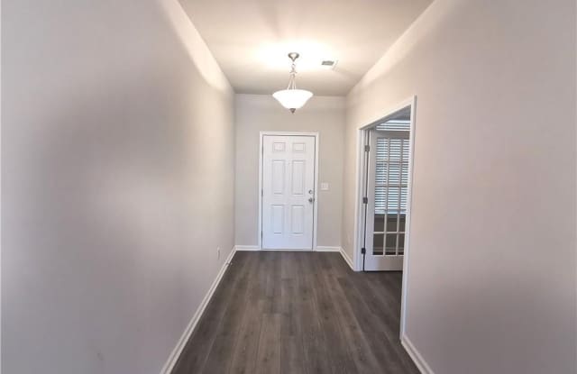 3328 Hidden Valley Circle