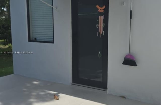 801 NW 35th Ave