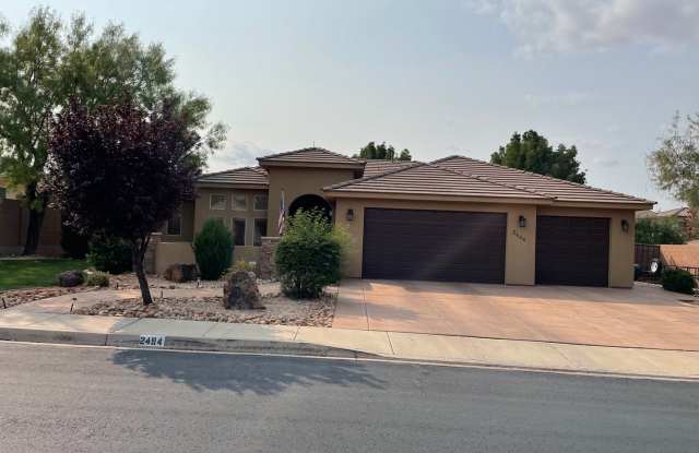 Great Home in LITTLE VALLEY!!!  Large yard!