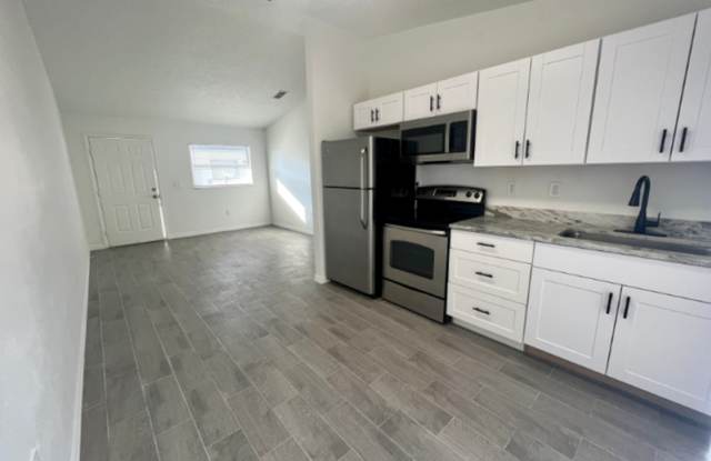 4615 Audrey Ln