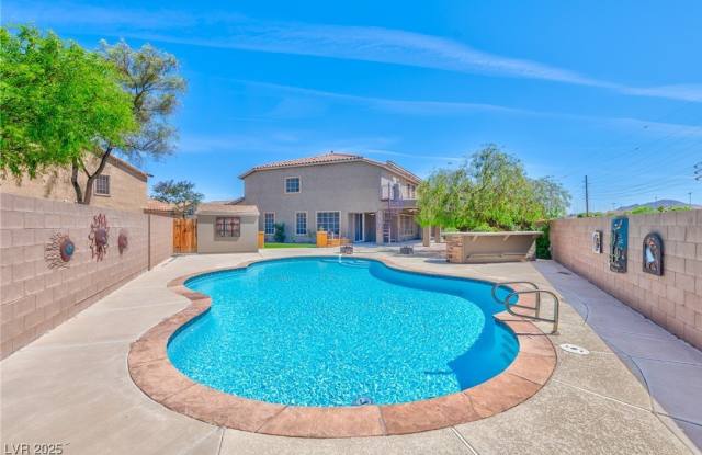 201 Palmarosa Street