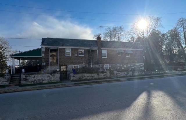 1053 E SYDNEY STREET