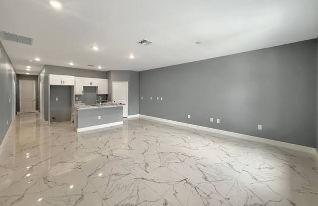 5325 27th Street Southwest