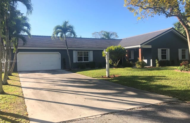 14820 SW 149th Ave - 14820 Southwest 149th Avenue, Country Walk, FL 33196