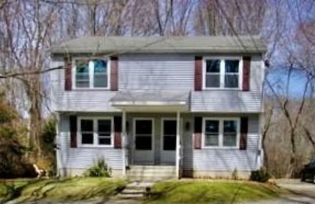 17 Old Post Road - 17 Old Post Rd, Clinton, CT 06413