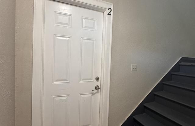 Photo of 1715 Perry Street - 2