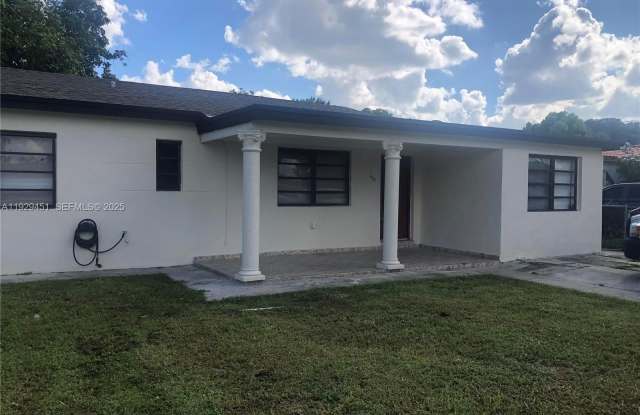 Photo of 932 E 32nd St