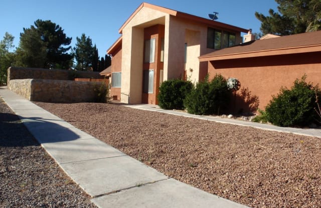 2127 Pioneer - 2127 Pioneer Avenue, Las Cruces, NM 88011