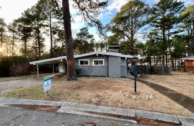 15 Barbara Circle - 15 Barbara Circle, Little Rock, AR 72204