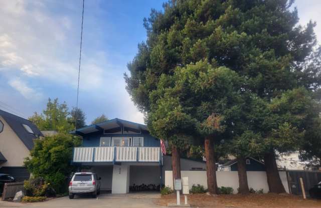 Photo of 224 Center Avenue