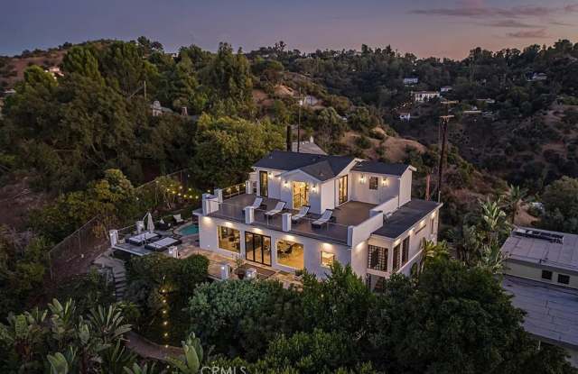 Photo of 3642 Alta Mesa Drive