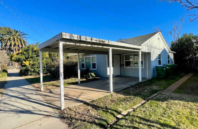 Lovely Two Bedroom Home on E. 5th Ave!