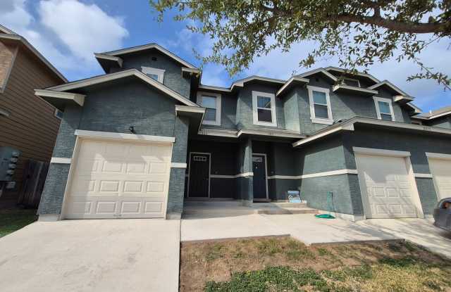 Photo of 6015 Jax Way #104, San Antonio, TX. 78244